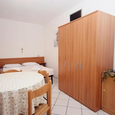 Yourbanflat Sant'antontio 2 Daire *